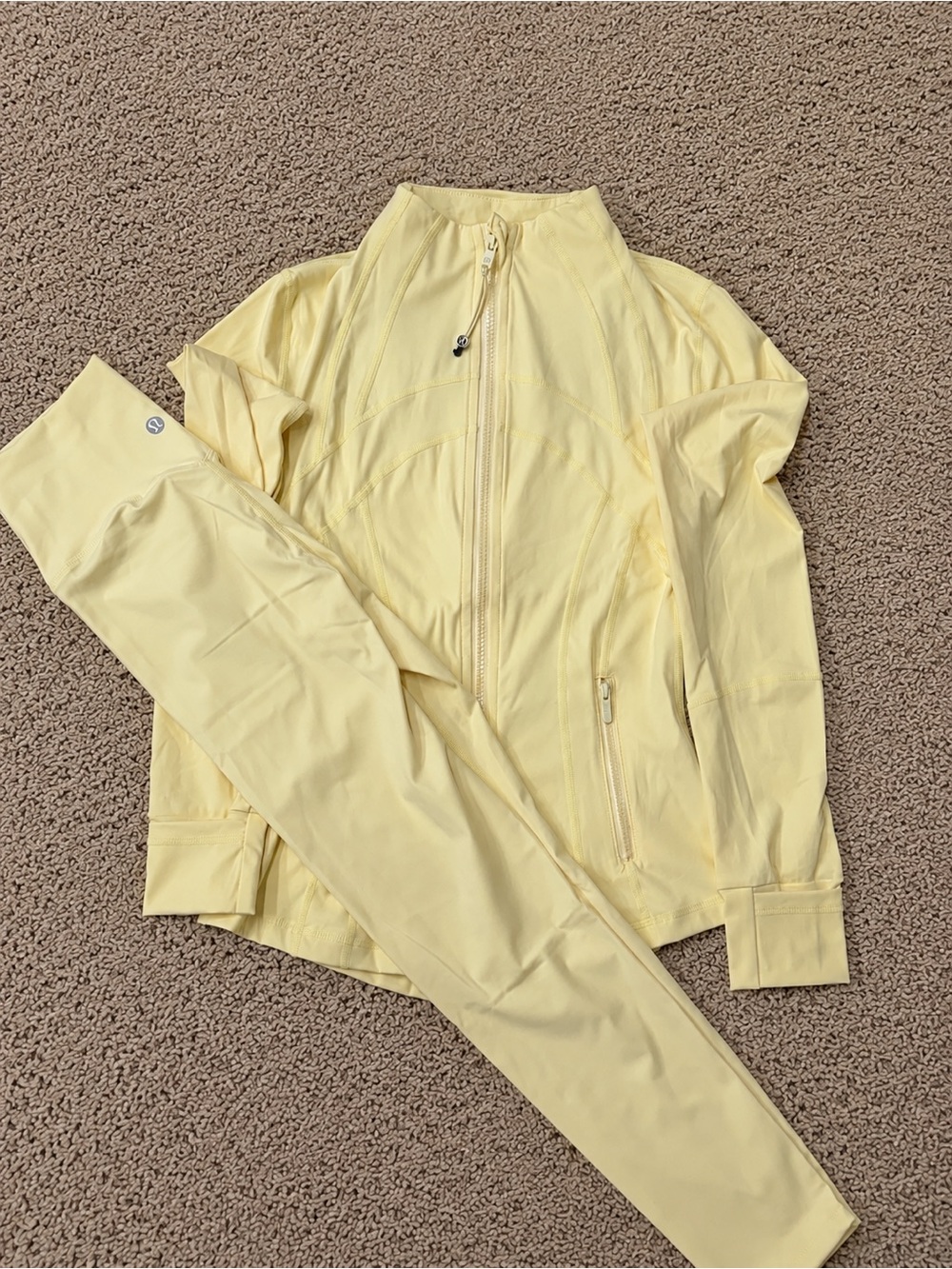 Lululemon Define Set 'Buttercream'